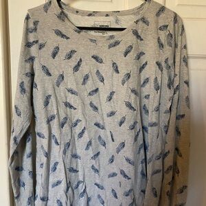 Sonoma Light Gray Shirt with Blue Feather Pattern